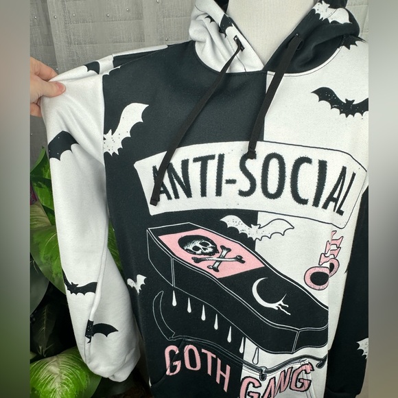 Teen Hearts Kawaii Anti Social Goth Gang Graphic Grunge Hoodie Size Medium - Picture 8 of 9